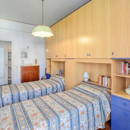 Gorgeous Apartment In Arenzano With Kitchen Esterno foto