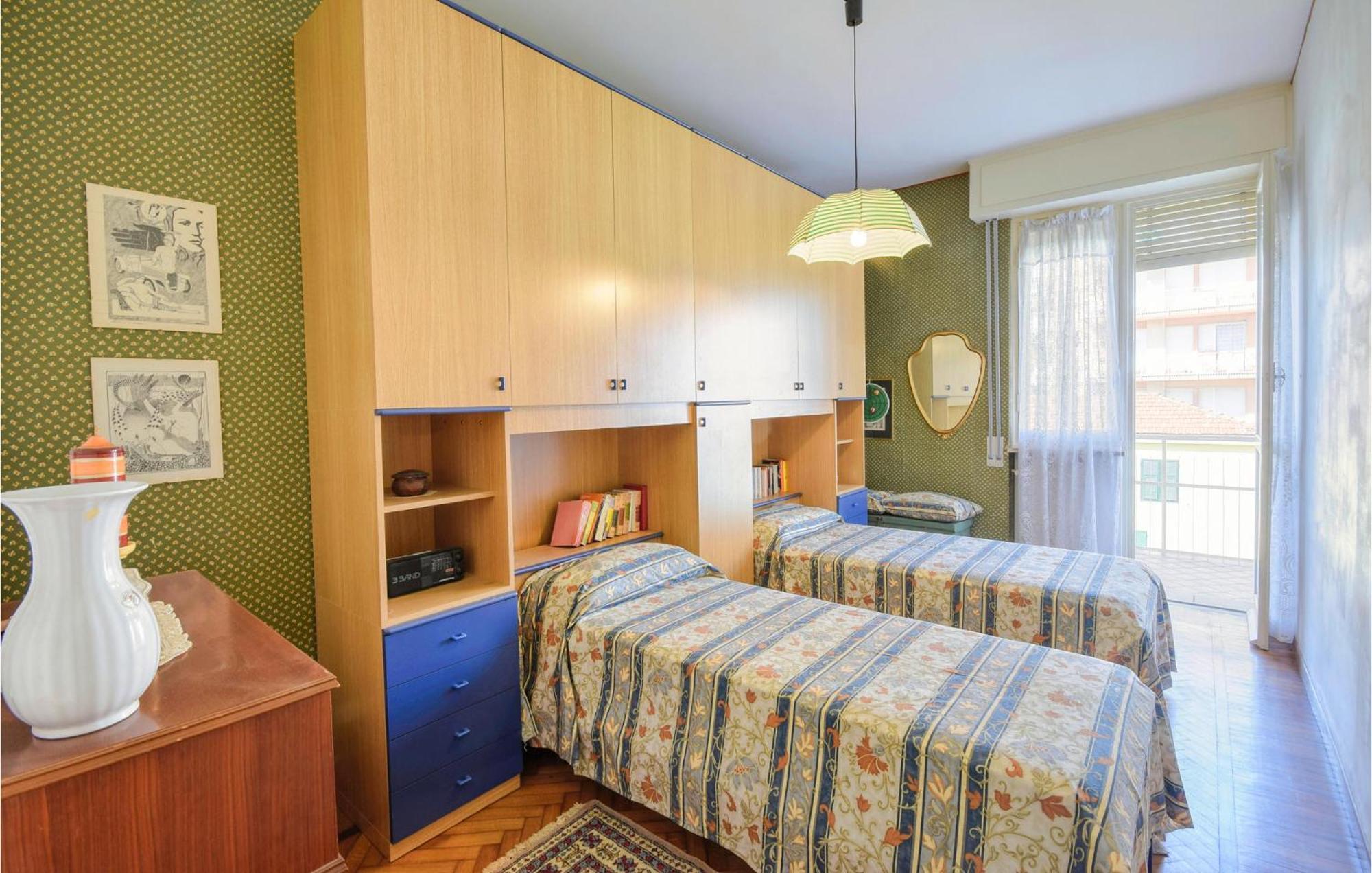 Gorgeous Apartment In Arenzano With Kitchen Esterno foto